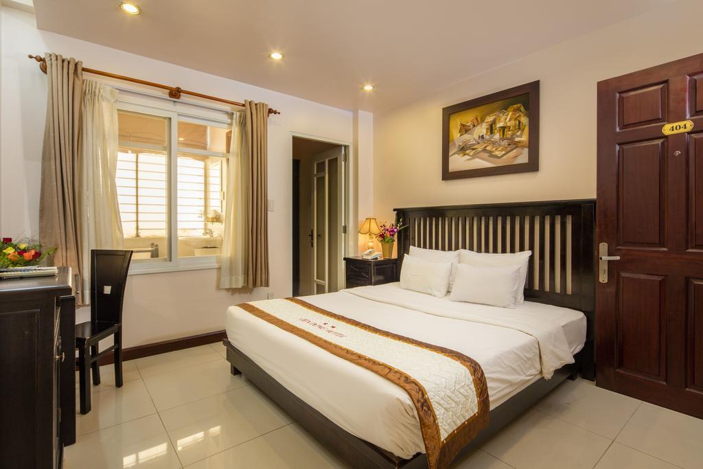 Vien Dong Hotel 2 Хошимин Экстерьер фото